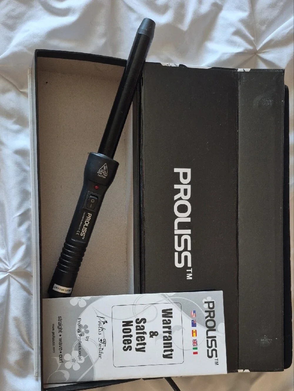 Proliss Black Curling Wand – Sleek Black Styling Tool